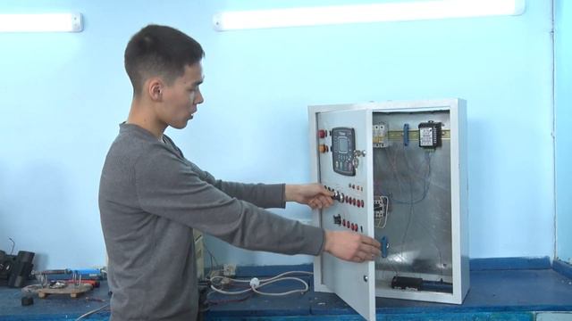 Жаш ойлоп табуучу окуучулар -ЭЛТР смотреть онлайн