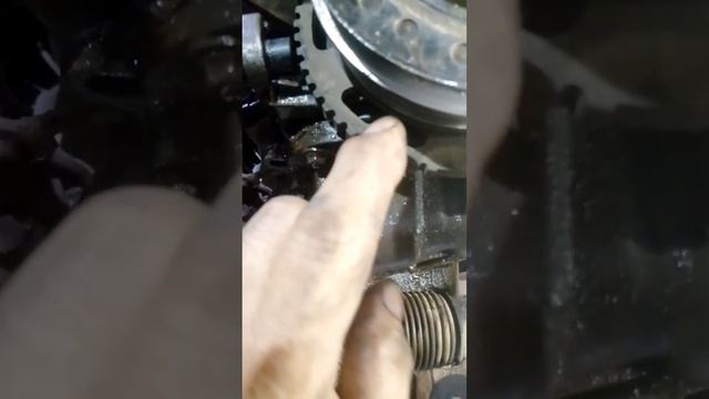 как открутить шкив колен вала двигателя автомобилей Нексия, Ланос и др