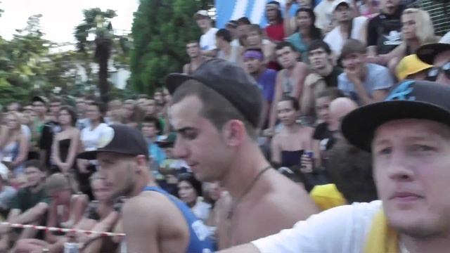 Yalta summer jam 2011 сила и мощь Maz vs Bochrock смотреть онлайн
