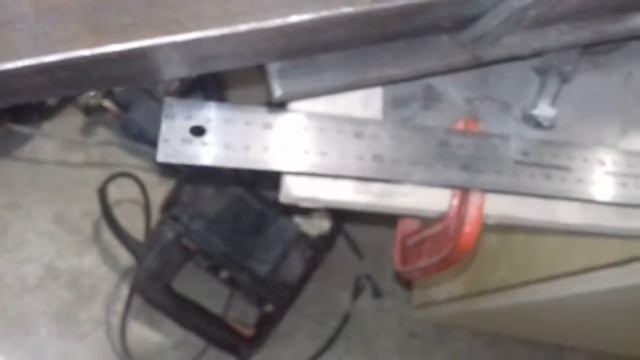 Самодельные тиски с поворотным механизмом самоделка смотреть онлайн