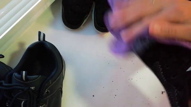 Как быстро отмыть кроссовки с белой подошвой? // Легко с Гринвей //Greenway смотреть онлайн