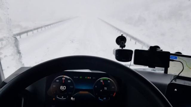 ⚡Коллапс на Дальнем Востоке⚡Стеклянная дорога и затор в горах! смотреть онлайн