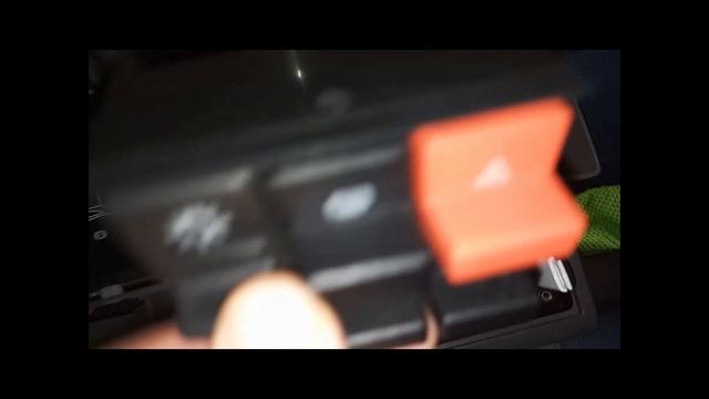 Sostituzione lampadina pulsantiera cruscotto Fiat Panda 141parte 1 смотреть онлайн