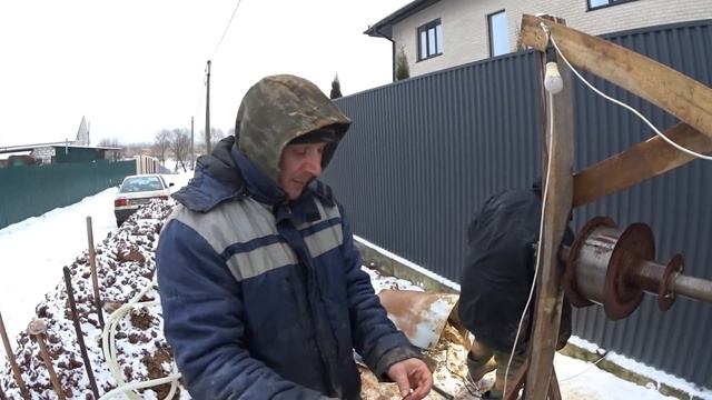 почему кольца в колодце не опускаются под своим весом смотреть онлайн