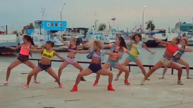 Классные танцы под самые популярные песни Часть 3 смотреть онлайн