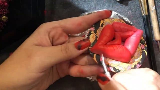 Губы из глины. Поцелуй ? смотреть онлайн