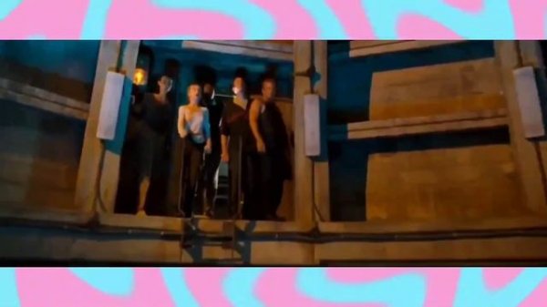 Why Deep Blue Sea Is One Of The Best Movies In Cinematic History