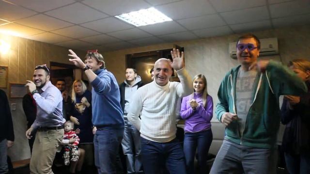 Just DANCE! команда парней!))) Было очень весело))) смотреть онлайн