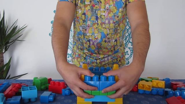 STADIUM - MEGA BLOKS - First Builders смотреть онлайн