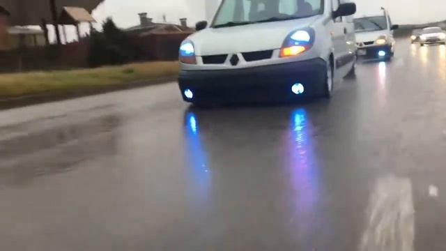 Renault Kangoo Air Süspansiyon TR смотреть онлайн