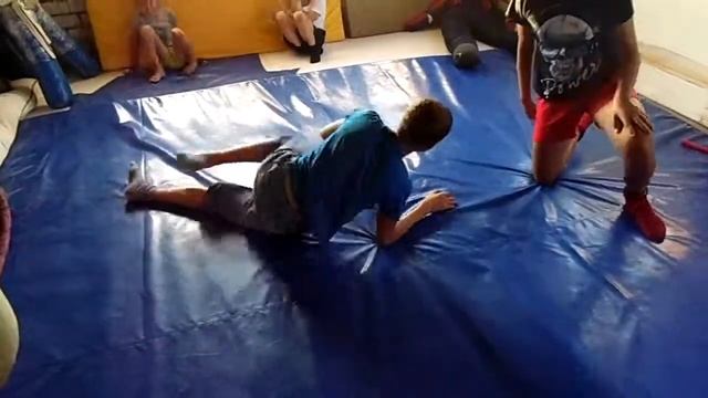 Борцовские игры. "Бой крокодилов" (дети 14лет) смотреть онлайн