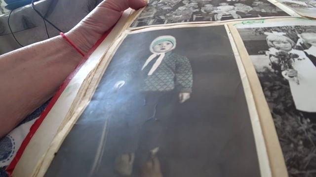 У мамы в гостях. Детские фотографии. смотреть онлайн