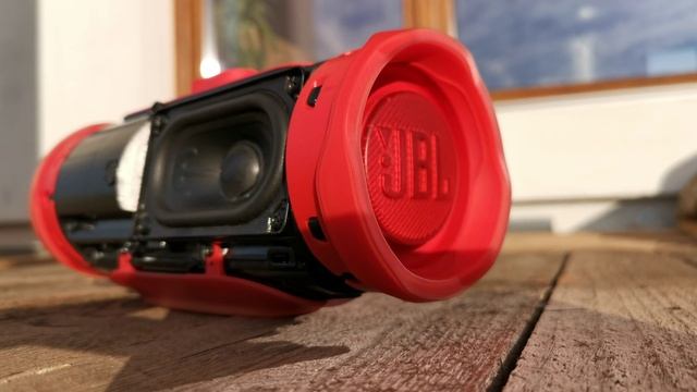 JBL CHARGE 4 CHILL BASS VIBING смотреть онлайн