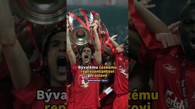 Milan Baroš a poškozená drahocenná trofej – to je liverpoolská specialita! смотреть онлайн