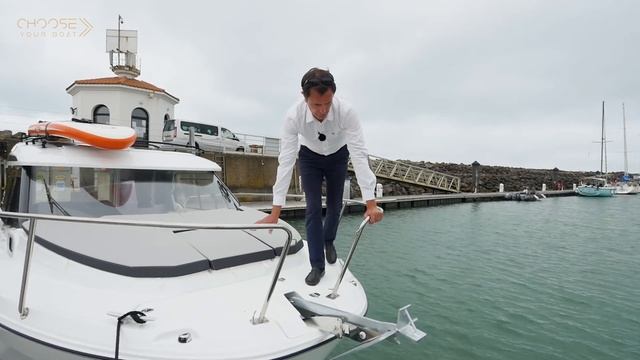 MERRY FISHER 795 SERIE 2 - Jeanneau : Guided Tour (in English) смотреть онлайн