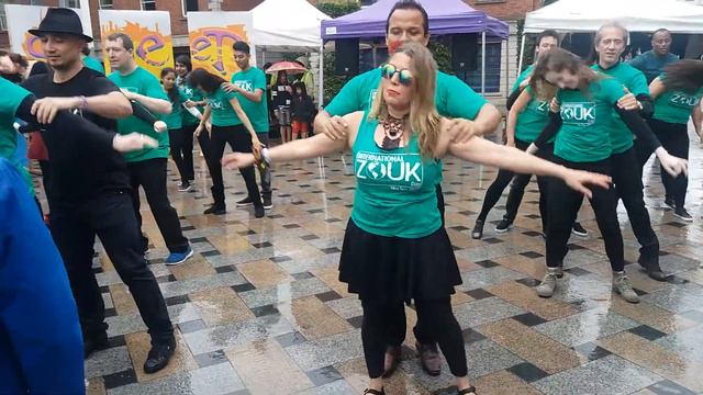 BlueFire Street Fest International Zouk day Zouk Flash Mob смотреть онлайн