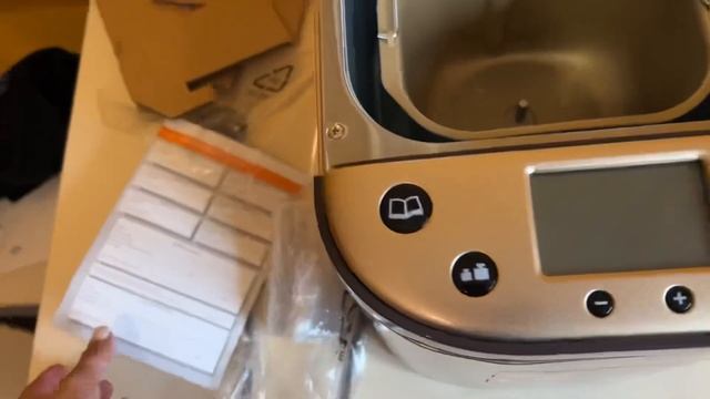 Хлібопічка Mystery MBM-1210 відгук.