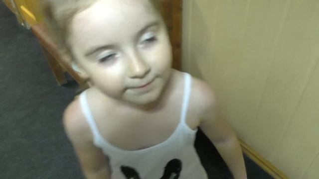 Сколиоз у детей. Лечебный массаж. Амплипульс. смотреть онлайн