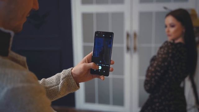 Haier Elegance E13: добротный среднеуровневый смартфон в практичном корпусе и с большим экраном смотреть онлайн