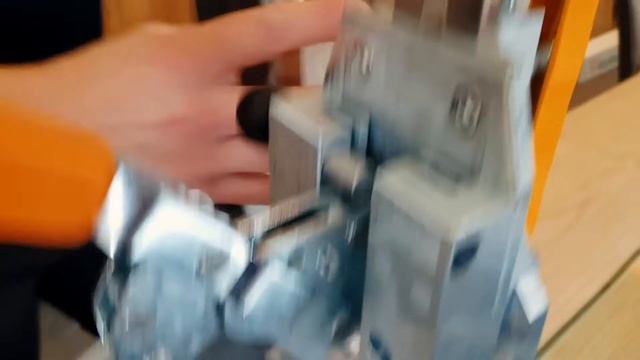 Бесшовный плинтус Dollken в салонах Топ Топ Декор! смотреть онлайн