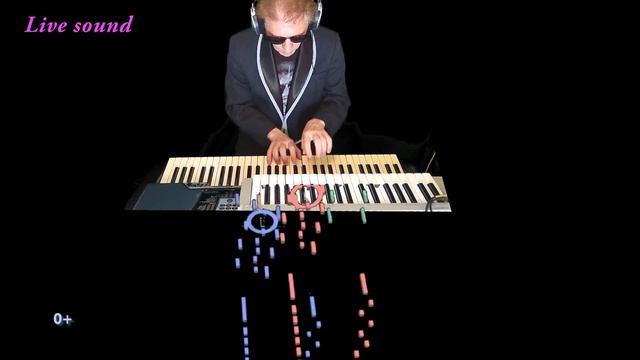 Crazy Russian Pianist - Toccata in D Minor (Bach ). Токката ре минор . Крутая визуализация звука смотреть онлайн
