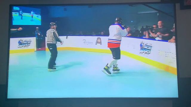 Ice Wars 1 Derek The Lion Parker vs Daniel Diamond Hands Amesbury May 22 2022 смотреть онлайн