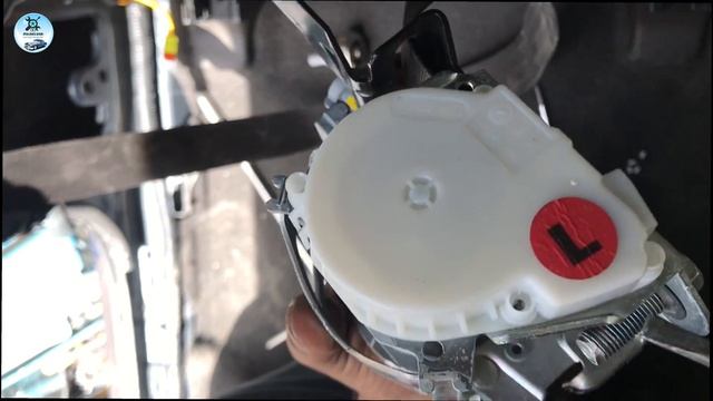 How to Release a Stuck Seat Belt смотреть онлайн