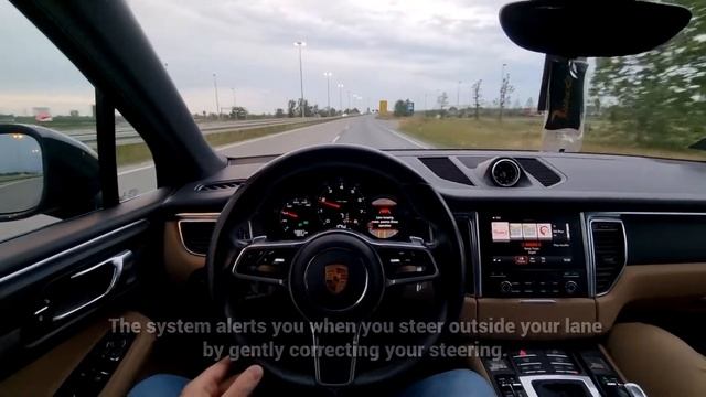 Porsche Macan Lane Keeping Assist - Activation