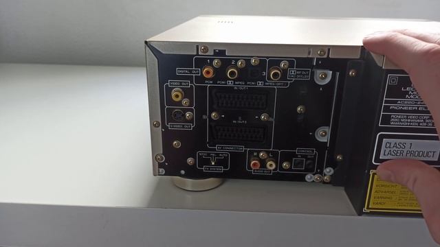 Primeras impresiones Pioneer DVL-909 (Parte 1 de 2) Combo DVD y Laserdisc смотреть онлайн