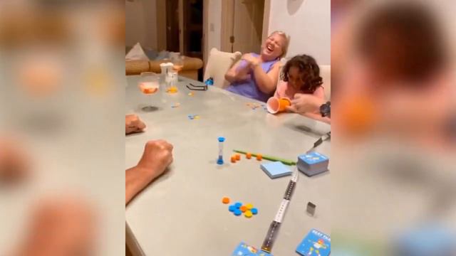 BEAT THAT! Party Game in Action смотреть онлайн