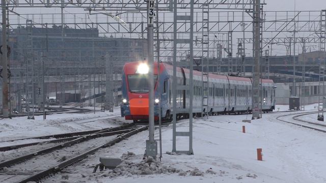 Электропоезд ЭГ2Тв-002 "Иволга" ЦППК платформа Рабочий Посёлок смотреть онлайн