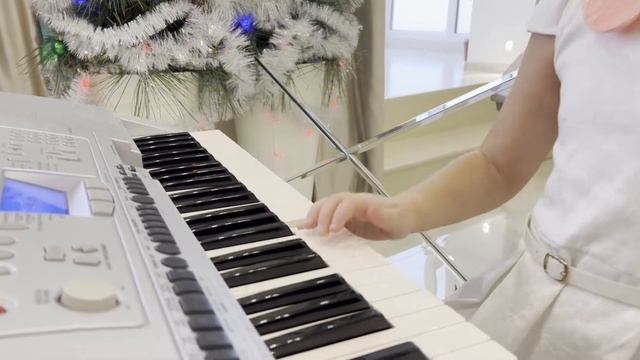 Бубенцы, бубенцы, радостно галдят смотреть онлайн