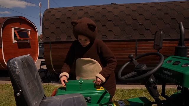 Медведь Влог ! Обзор для детей малышей на настоящий большой трактор смотреть онлайн