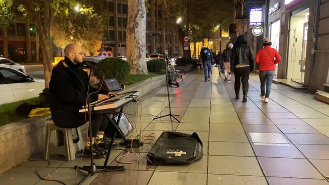 Incredibly UNIQUE VOICE!! | @JVKE - Golden Hour Cover | Tbilisi Street music смотреть онлайн