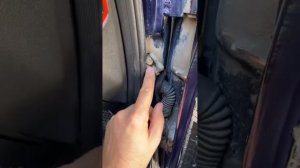 Как поменять ограничитель двери на автомобиле Гранта и Калина 2
