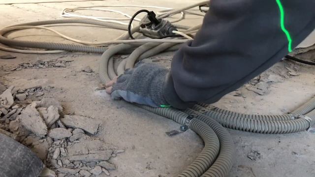 ￼￼￼￼Электромонтажные работы на площадь 280 квадрат Часть 1 смотреть онлайн