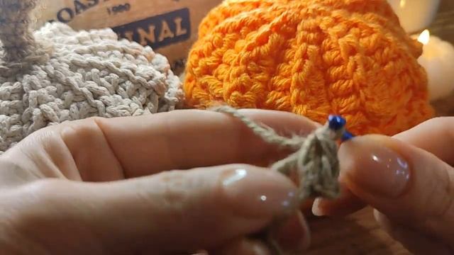 "КОРЗИНКА ТЫКВА" крючком . МК 2 ЧАСТЬ /"PUMPKIN BASKET" crocheted. MK 2 PART смотреть онлайн