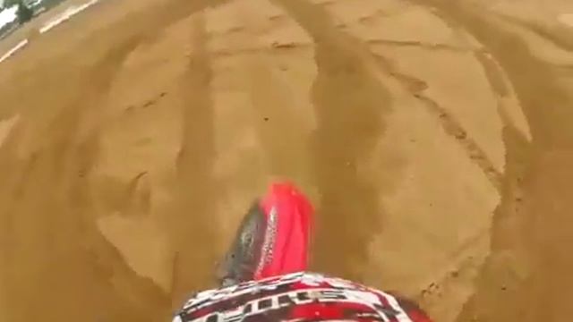 Honda crf250r Tricks - Helmet cam - GoPro Hero2 смотреть онлайн