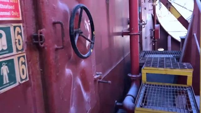 Эпизод 27 Галопом, экскурсия по судну смотреть онлайн