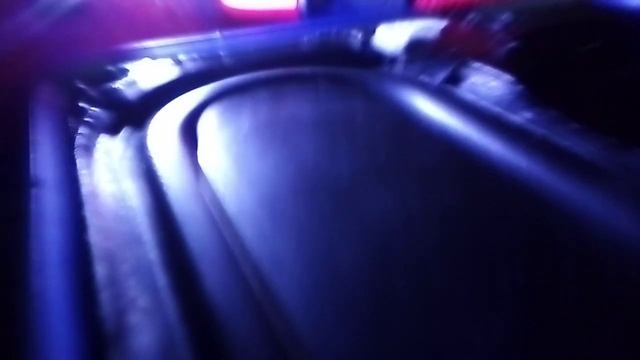 наваливуйу басс на моно режиме на колонки JBL GO 2 смотреть онлайн