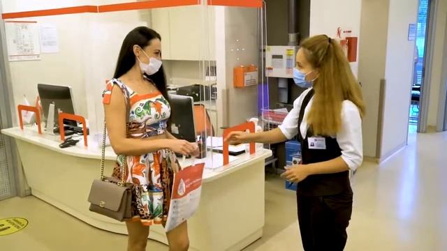 Больницу Флоренс Найтингейл посетила модель и телеведущая, Виктория Рудько. смотреть онлайн