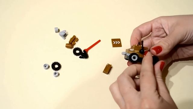 Маленький танк из конструктора. Серия "Армия." смотреть онлайн