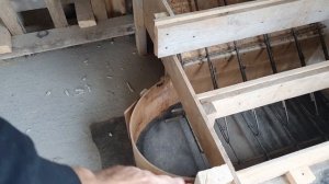 Заливаем бетонную лестницу в частном доме из газоблока