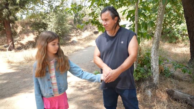9 YEAR OLD Girl Meets KIDNAPPER!!! Surprise ENDING!!!! смотреть онлайн