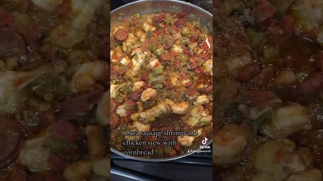 Okra Shrimp Chicken and Sausage Stew with Cornbread 14fffa0b6fdc4030aa496505541fa27c mov смотреть онлайн