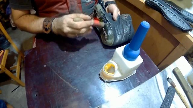 Легко и просто меняем подошву обуви в домашних условиях смотреть онлайн