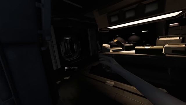 My Sister plays "Alien Isolation" in VR смотреть онлайн