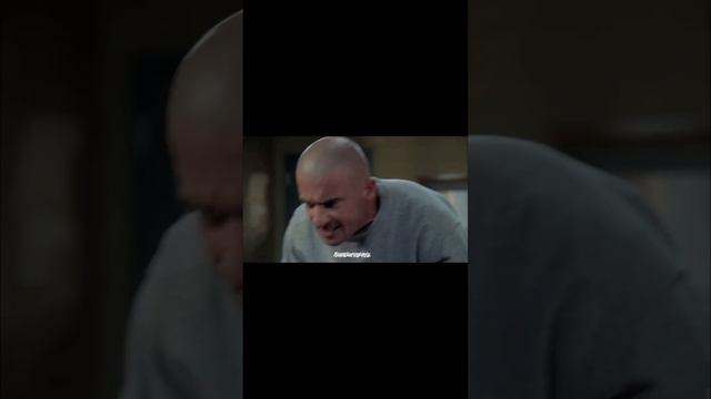Linc😕 #prisonbreak #prisonbreakedit #linconburrows#dominicpurcell #keşfet смотреть онлайн