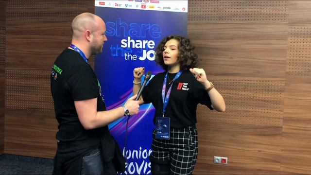 10 QUESTIONS WITH MILA MOSKOV! | NORTH MACEDONIA JUNIOR EUROVISION 2019 смотреть онлайн