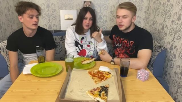 КУРЬЕР ПРИВЕЗ МНЕ МАЙНКРАФТ ПИЦЦУ?? смотреть онлайн